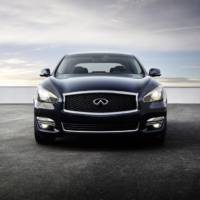 2015 Infiniti Q70 facelift unveiled