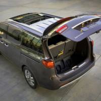 2015 Kia Sedona unveiled