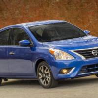 2015 Nissan Versa Sedan official photos and details