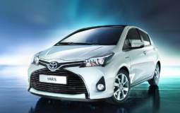 2015 Toyota Yaris facelift - The first official picture with the Euro-spec version