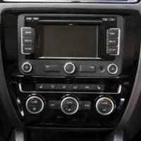 2015 Volkswagen Jetta facelift - Official pictures and details