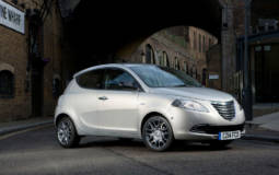 2014 Chrysler Ypsilon UK price
