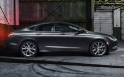 2015 Chrysler 200 Review