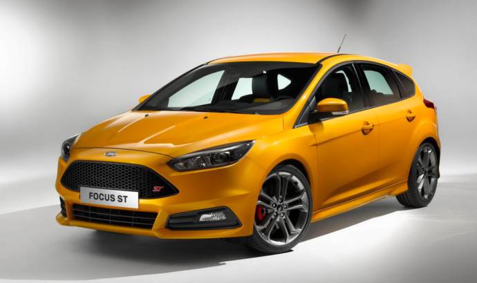 2015 Ford Focus ST facelift unveiled in Goodwood