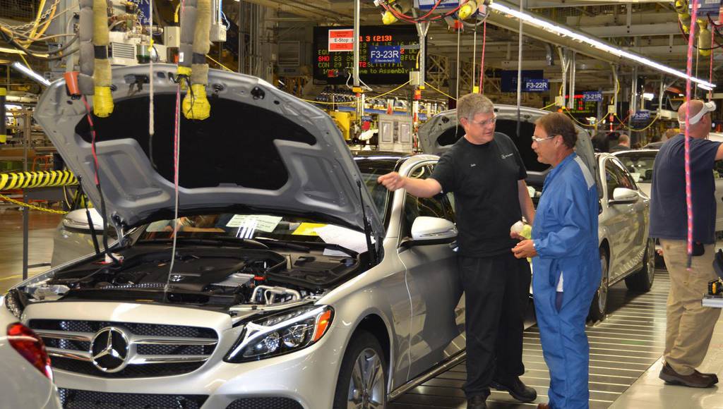 2015 Mercedes C-Class enters US production