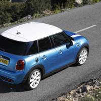 2015 Mini five-door version unveiled