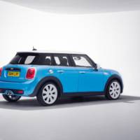 2015 Mini five-door version unveiled