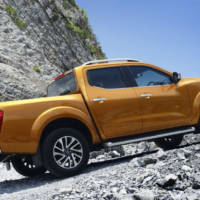 2015 Nissan Navara - Official pictures and details