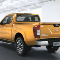 2015 Nissan Navara - Official pictures and details