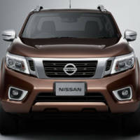 2015 Nissan Navara - Official pictures and details