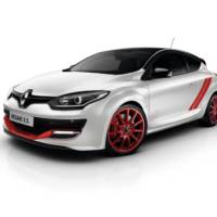 Renault Megane RS Trophy-R sets Nurburgring record