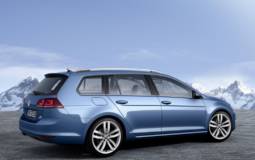 VIDEO: Volkswagen Golf R Variant spied