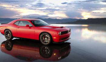 2015 Dodge Challenger SRT Hellcat delivers 707 HP and 880 Nm of torque