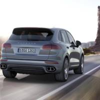 2015 Porsche Cayenne facelift unveiled