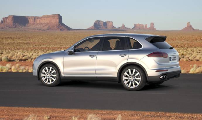 2015 Porsche Cayenne facelift unveiled