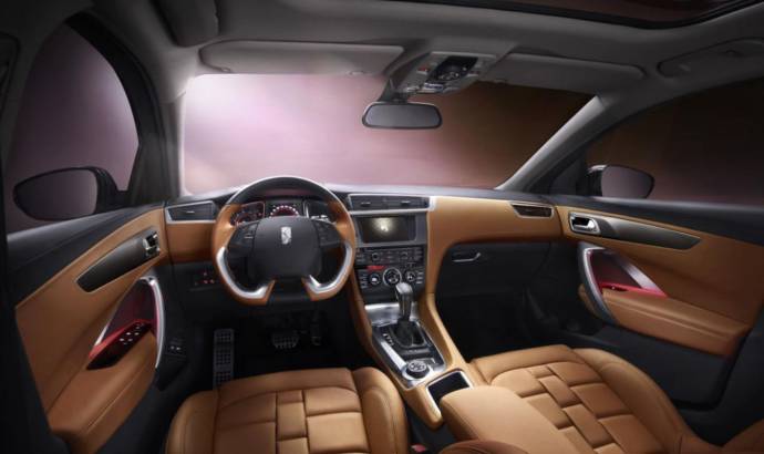 Citroen DS 6WR first interior photos