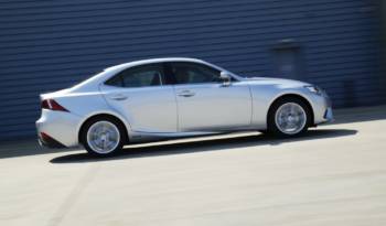 Lexus IS300 h Executive Edition revealed