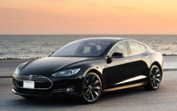 Tesla Model S laps the Nurburgring