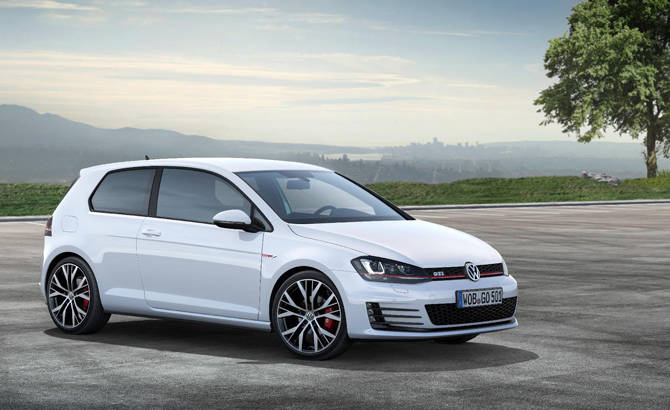 Volkswagen Golf GTI Performance review by Evo