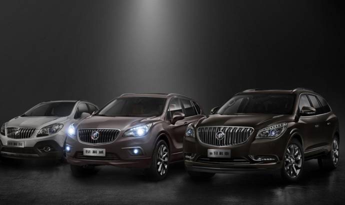 2015 Buick Envision detailed