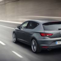 VIDEO: Volkswagen Golf R vs Seat Leon Cupra