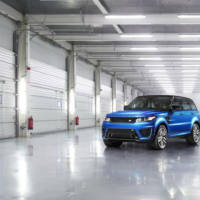 2015 Range Rover Sport SVR officially introduced