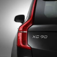 2015 Volvo XC90 official photos and details