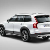 2015 Volvo XC90 official photos and details