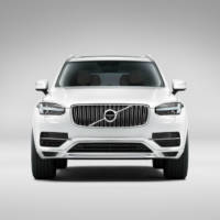 2015 Volvo XC90 official photos and details