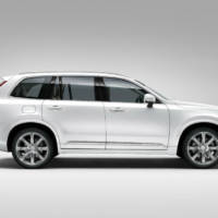 2015 Volvo XC90 official photos and details