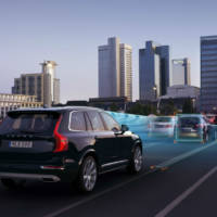 2015 Volvo XC90 official photos and details