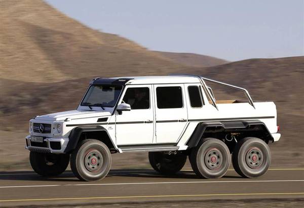 Mercedes G63 AMG 6x6 track tested in Netherland