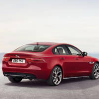 2015 Jaguar XE officially unveiled