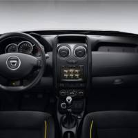 Dacia Duster Air and Sandero Black Touch - Official pictures and details