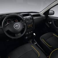 Dacia Duster Air and Sandero Black Touch - Official pictures and details
