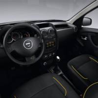 Dacia Duster Air and Sandero Black Touch - Official pictures and details