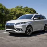 Mitsubishi Outlander PHEV Concept S unveiled ahead of Paris Motor Show