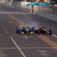 The first Formula E race ended with a big crash between Prost and Heidfeld