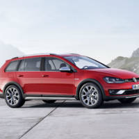 Volkswagen Golf Alltrack introduced ahead of Paris Motor Show