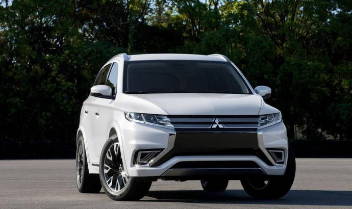 Mitsubishi Outlander PHEV Concept S unveiled ahead of Paris Motor Show