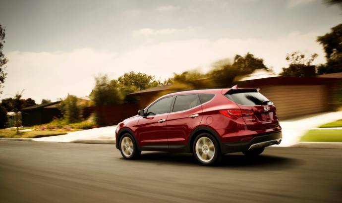 2015 Hyundai Santa Fe gets refreshed