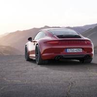 2015 Porsche 911 GTS first photos and details