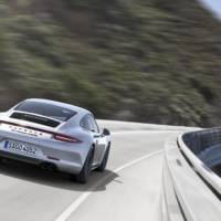 2015 Porsche 911 GTS first photos and details