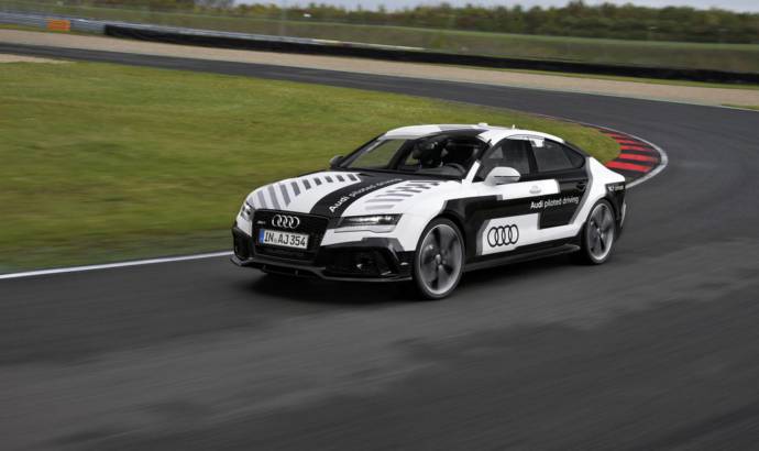 Audi RS7 Piloted Driving Concept makes debut in DTM race