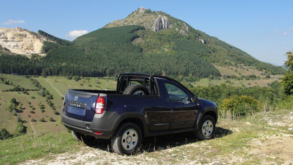 Dacia Duster 2-Door Pick-up Prototype Spied in Romania - autoevolution