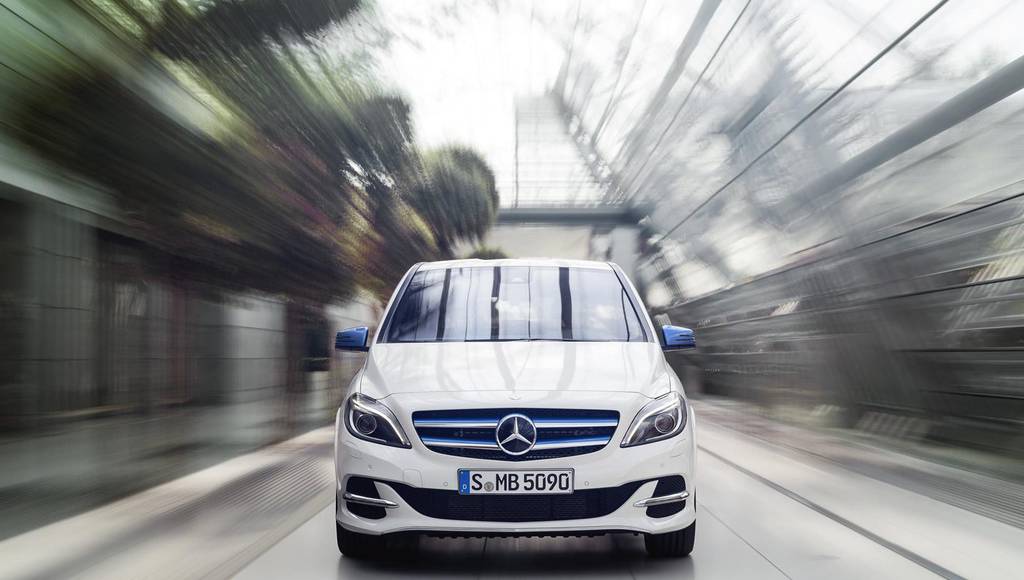 Daimler sold its Tesla shares for almost 800 milion USD
