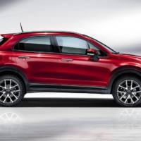 Fiat 500X crossover introduced in Paris