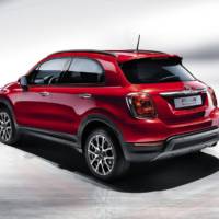 Fiat 500X crossover introduced in Paris