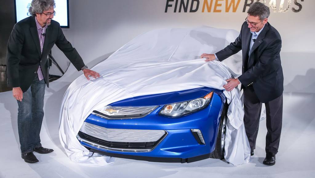 2016 Chevrolet Volt teaser and new info