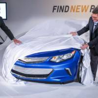 2016 Chevrolet Volt teaser and new info